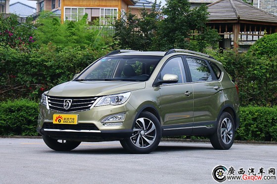 2015款 寶駿560 1.8L手動豪華型