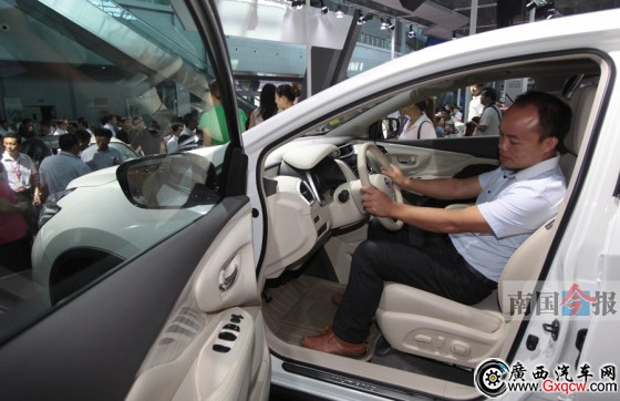 汽車(chē)消費(fèi)高居柳州12315投訴榜首 買(mǎi)車(chē)要長(zhǎng)個(gè)心眼