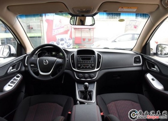 g֮x15fԪԃ(ni)Ʒ|(zh)SUV 